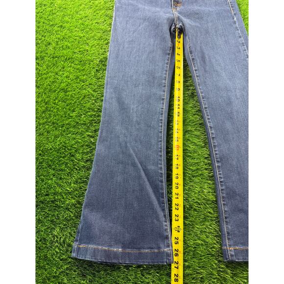 GUESS 1981 Flare Jeans Sz 30 Medium Wash Blue Button Fly Women Stretch Denim Y2K - Picture 7 of 11